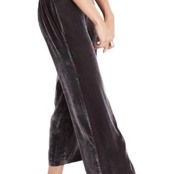 Madewell Pants - Madewell Silver Grey Velvet Velour Tapered Elastic Waist Ankle Pants Medium